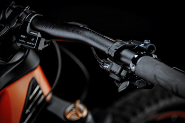 eONE-SIXTY 9000  (V1)